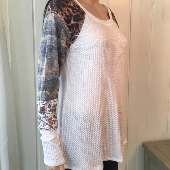 QUALITY SUPER SOFT MIXED PATERN TOP - Picture 7 of 14